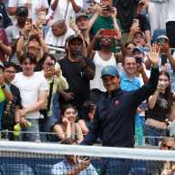 Federer ilumina Nueva York y vuelve a ganar a Roddick en emotiva exhibición
