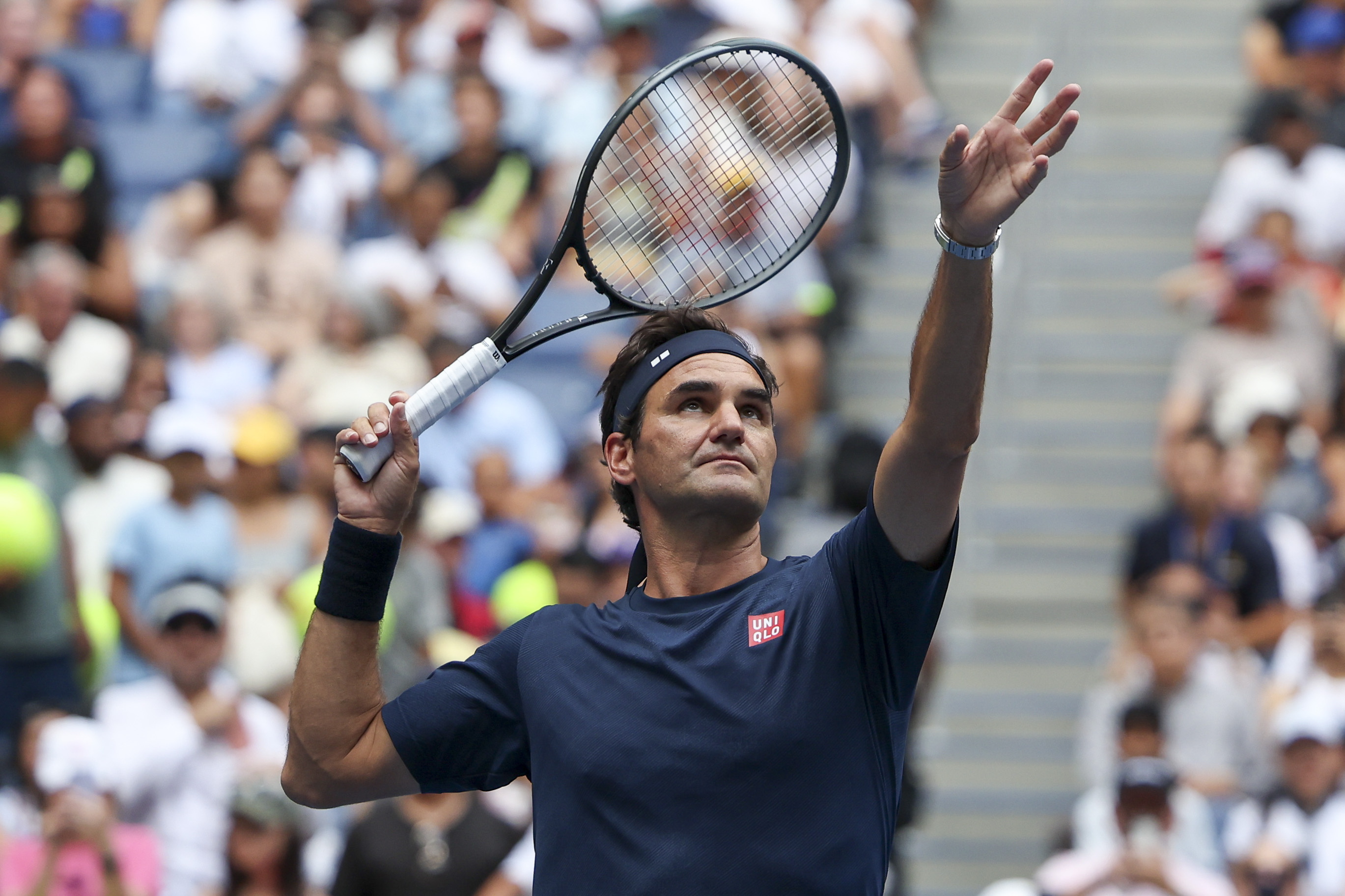 Federer ilumina Nueva York y vuelve a ganar a Roddick en emotiva exhibición