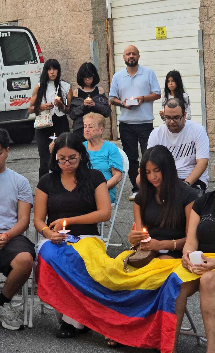 Long Island se une en oración y solidaridad con Colombia durante una vigilia comunitaria