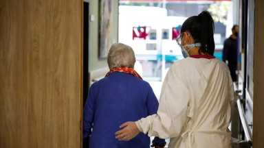 Alertan sobre el fraude en la asistencia sanitaria mental ambulatoria para personas mayores