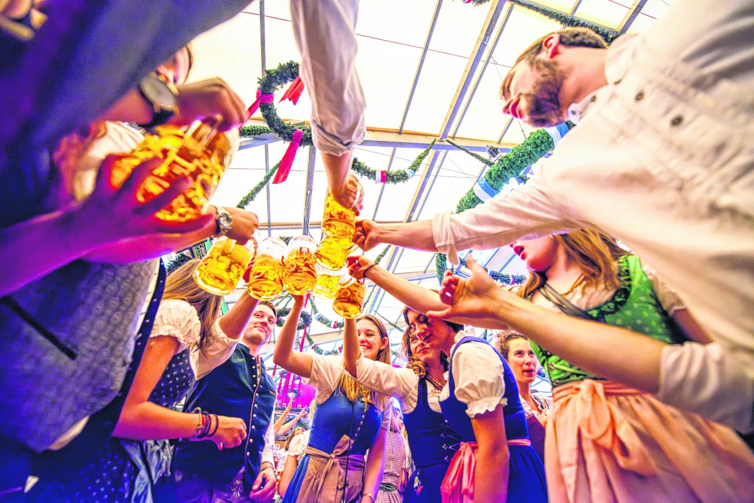 Vívelo LI : Celebran el Oktoberfest en Long Island