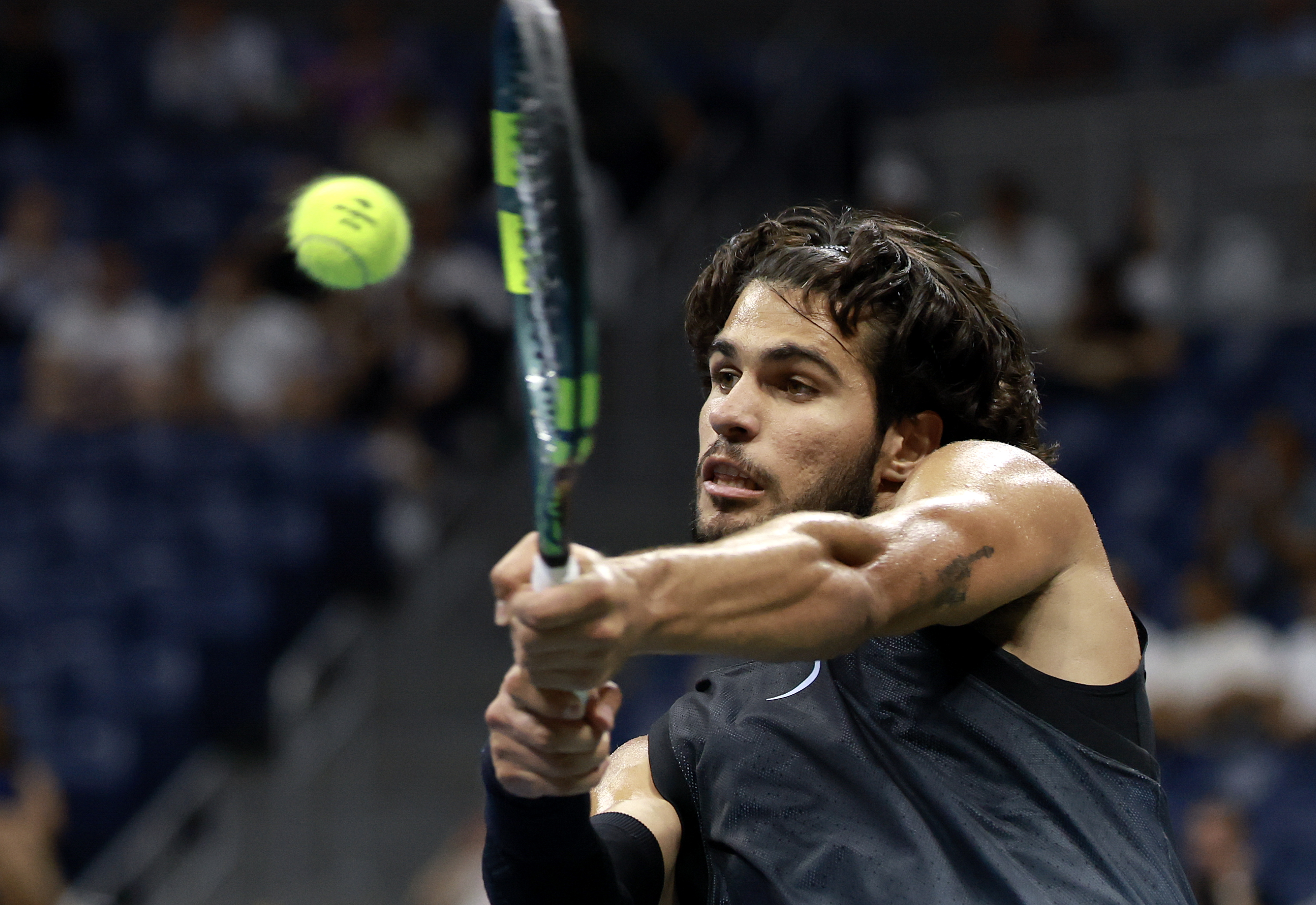 US Open: Alcaraz sucumbe ante Shelton en batalla de madrugada en Flushing