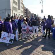 Invitan a unirse a caminata en Long Beach para terminar con la violencia doméstica