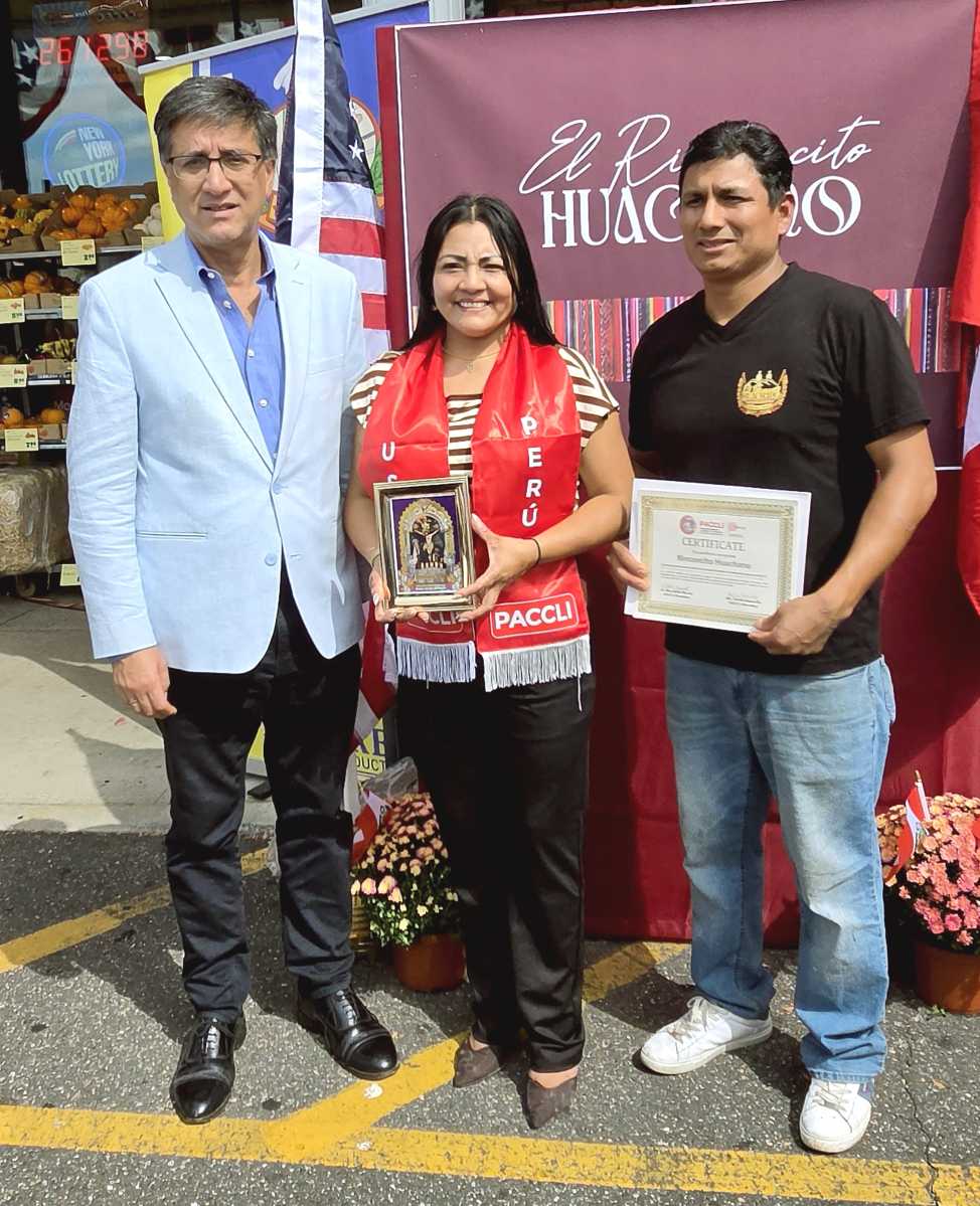 Gran inauguración del restaurante "El Rinconcito Huachano" en West Hempstead