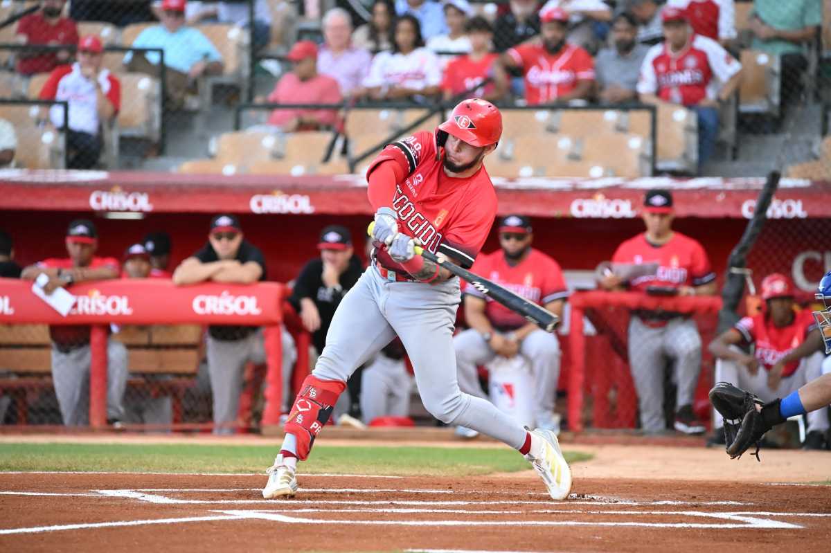 La liga de béisbol dominicano LIDOM enciende la batalla por la corona