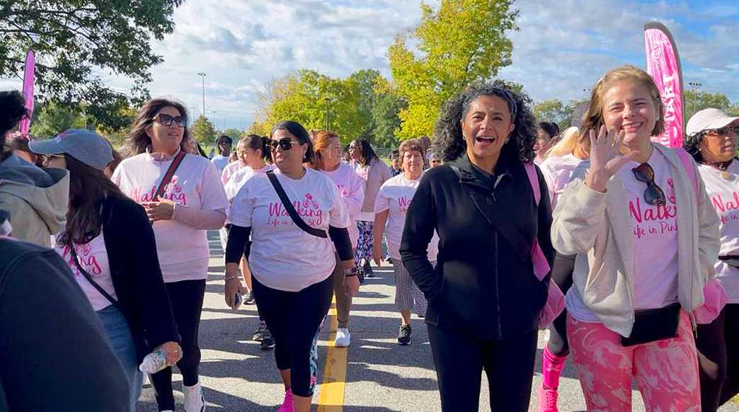 Caminata por la vida de Betty’s Breast Cancer Foundation reúne a la comunidad en Eisenhower Park