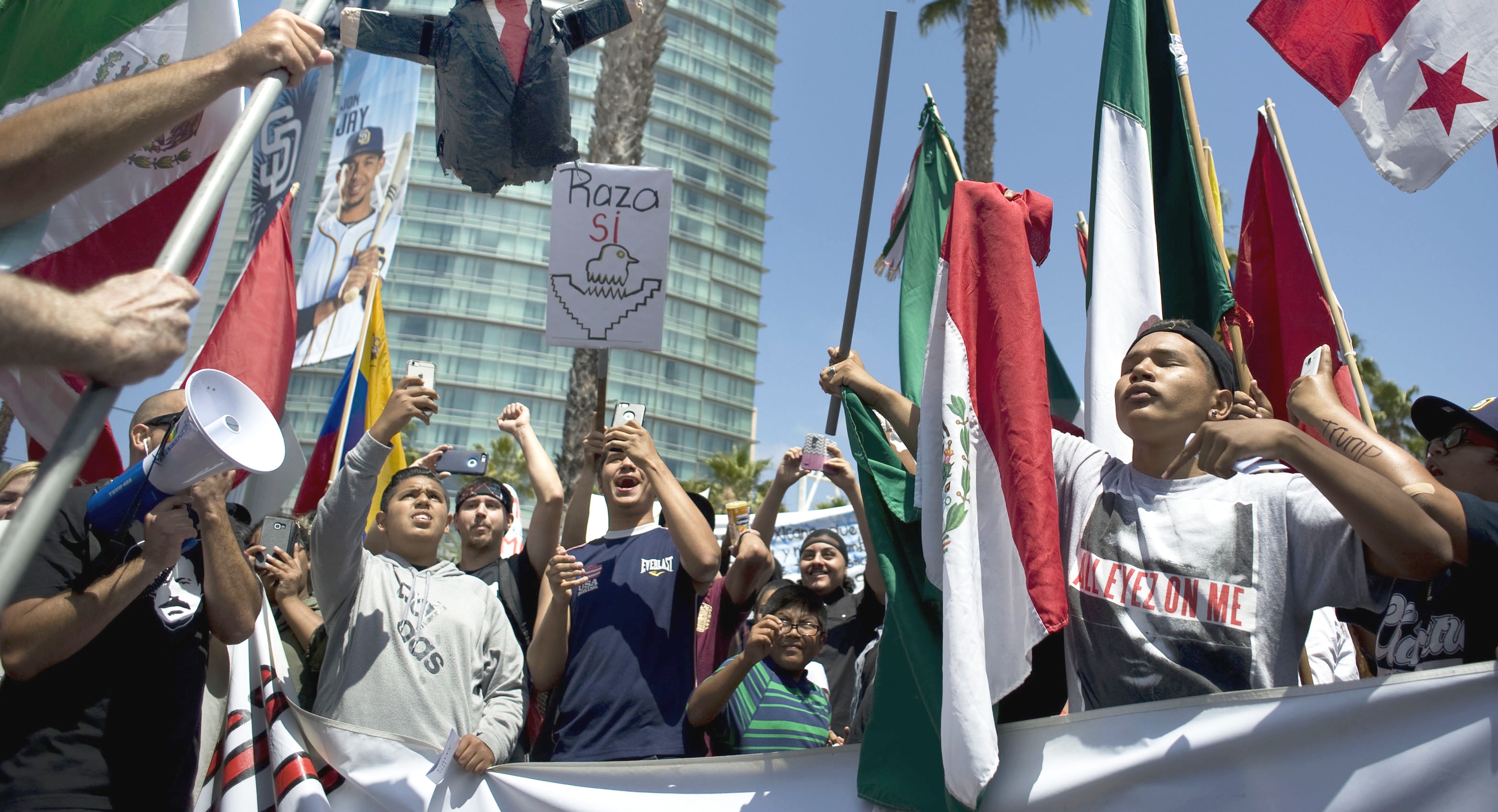 Estados Unidos se celebra el "Mes de la Herencia Hispana", teniendo una población de más 70 millones de hispanos
