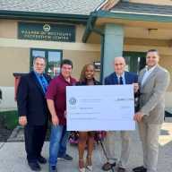 Legisladora Russell entrega 150,000 dólares para mejoras en el Centro Recreativo de Westbury