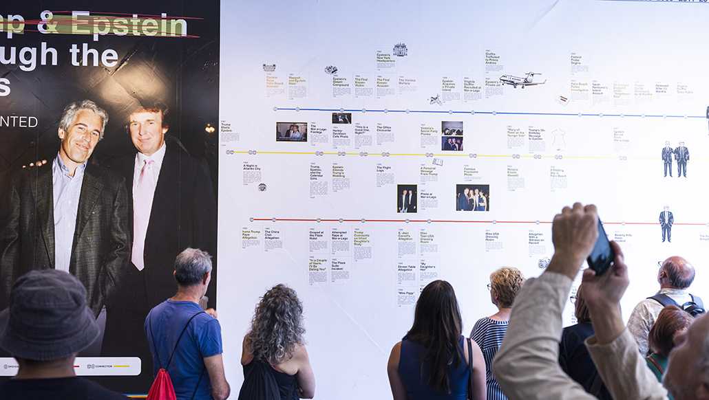 Demócratas piden un fiscal especial para investigar posibles vínculos de Trump con Epstein
