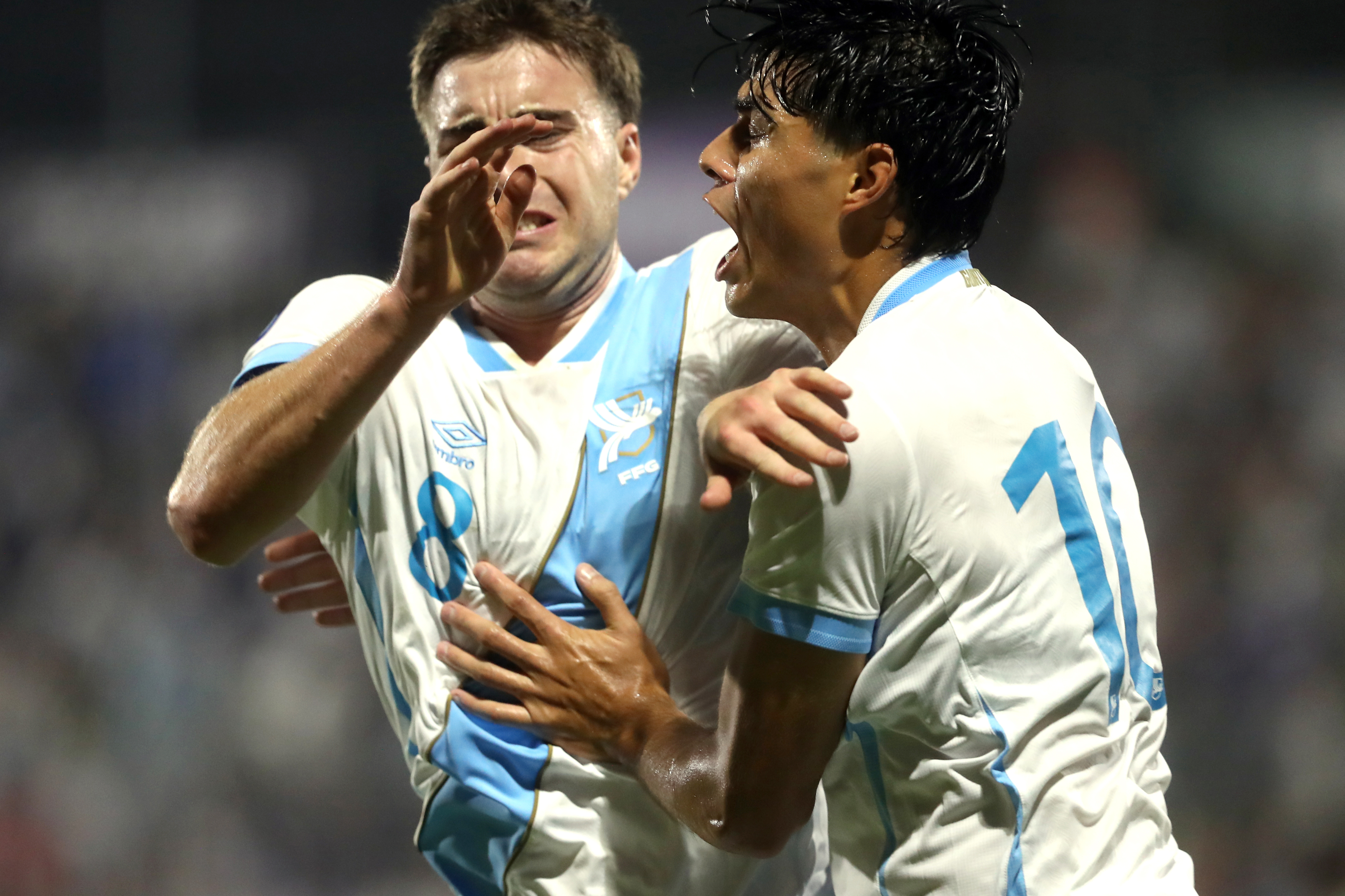 Guatemala supera 1-0 a Surinam y avanza a 4tos de la Liga de Naciones