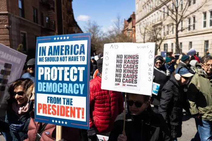 Lanzan sitio web SinReyes.org y hacen un llamado a los latinos para salir a votar