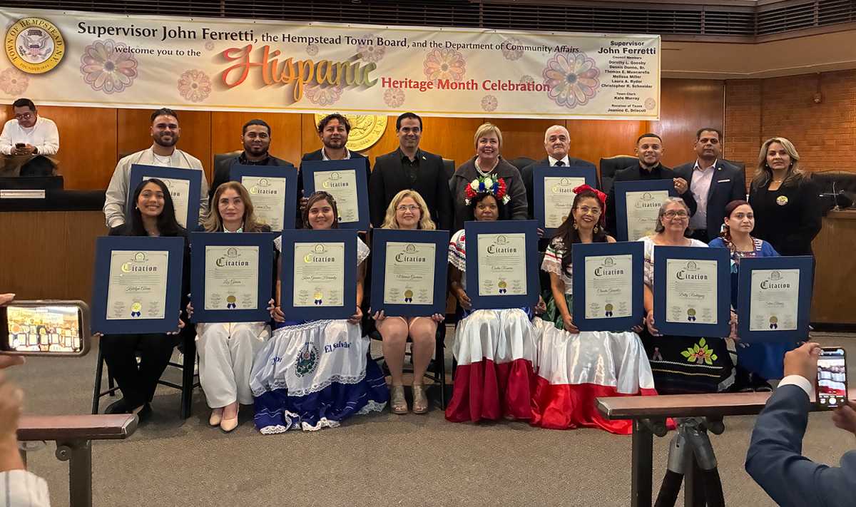 Gran celebración del "Mes de la Herencia Hispana" en municipio de Hempstead