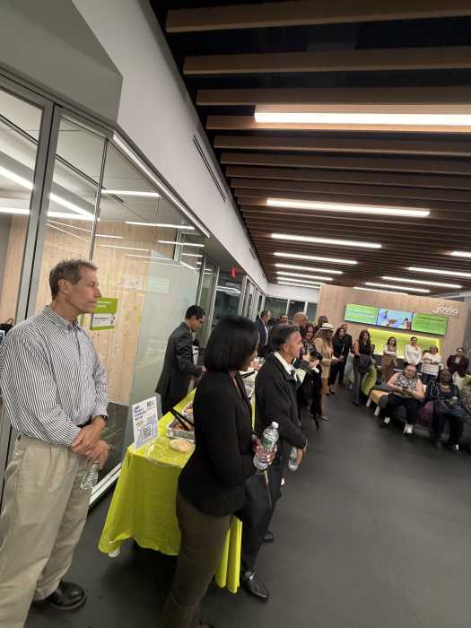 Cámara de Comercio Hispana de Long Island y Jovia Financial Credit Union celebran evento de networking por el "Mes de la Herencia Hispana"